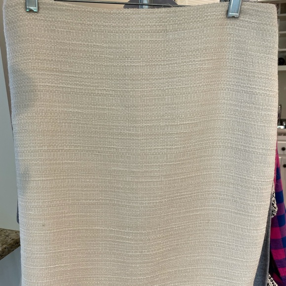 Theory skirt - Picture 1 of 5